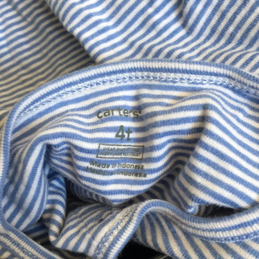 Carter’s Long-sleeved Embroidered Tee (4T)
